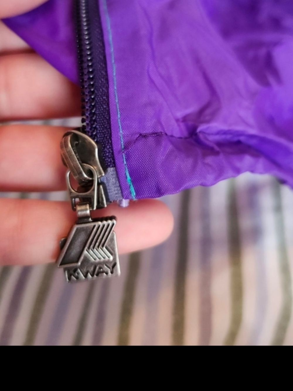 Vintage 1980s K-Way Windbreaker - Picture 4 of 8